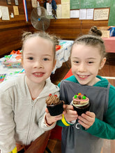 Load image into Gallery viewer, Cupcake decorating - Kiddies Party options
